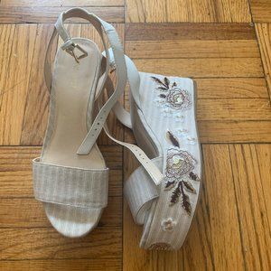 NWOT Nine West Embroidered Wedges
